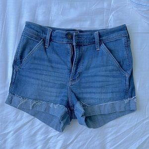 Hollister High Rise Shorts - 3"